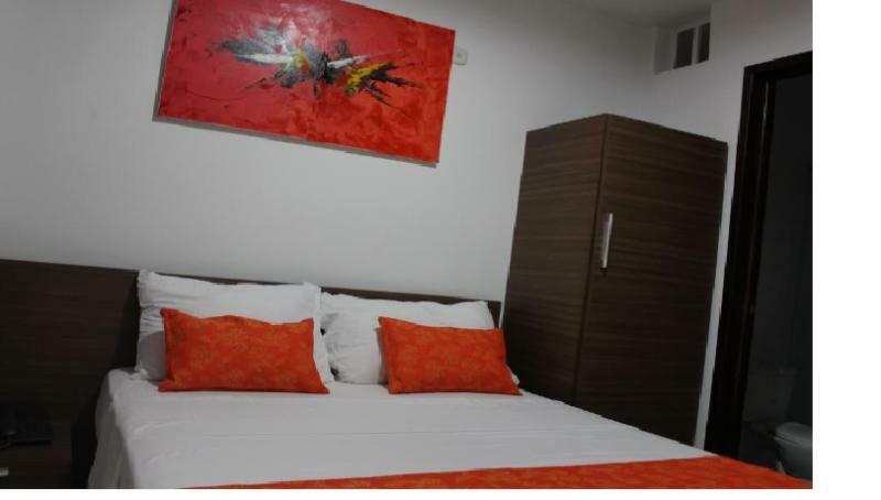 Ayenda 1501 Metropolitana Plaza Hotel Bucaramanga Exterior photo