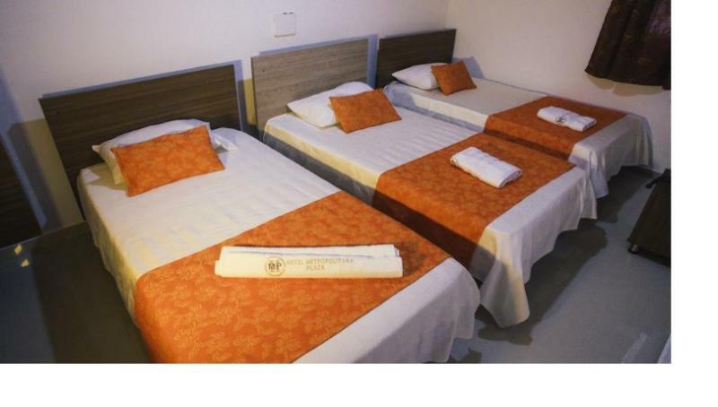 Ayenda 1501 Metropolitana Plaza Hotel Bucaramanga Exterior photo
